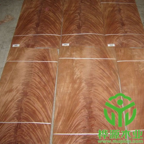 桃花芯樹(shù)杈木皮品質(zhì)好，0.5mm高檔樹(shù)杈木皮批量供應(yīng)