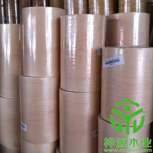 楓木手工貼木皮0.3mm價(jià)格優(yōu)惠，楓木無(wú)紡布木皮施工方便